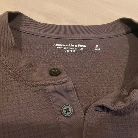 Abercrombie & Fitch dark brown henley - Picture 3 of 3